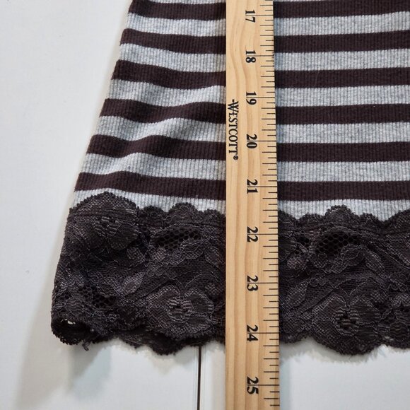 EDC by Esprit Top Women XL Gray Brown Sleeveless Lace Trim Stripe V Neck Y2K VTG - Picture 7 of 13